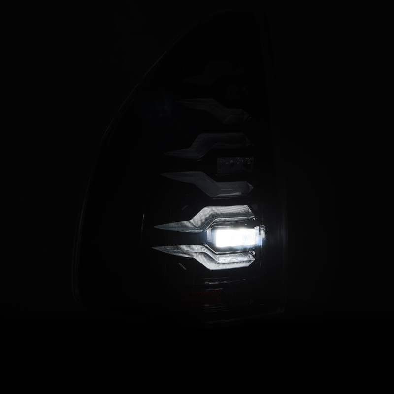 Picture of AlphaRex ARX LUXX Tail Lights - 678012