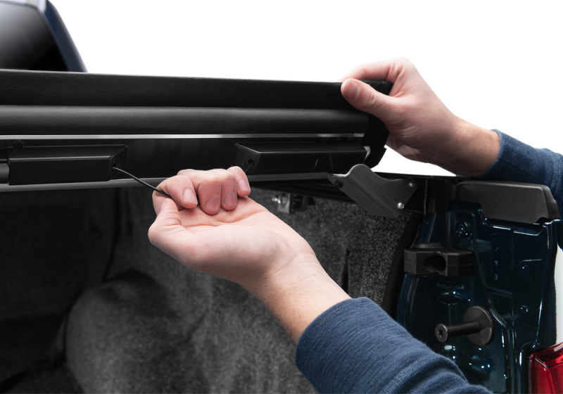 Picture of BAK Revolver X2 Tonneau Covers - 39352