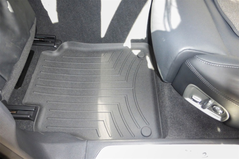 Picture of WeatherTech WT FloorLiner-Rear-Blk Floor Mats - 442573