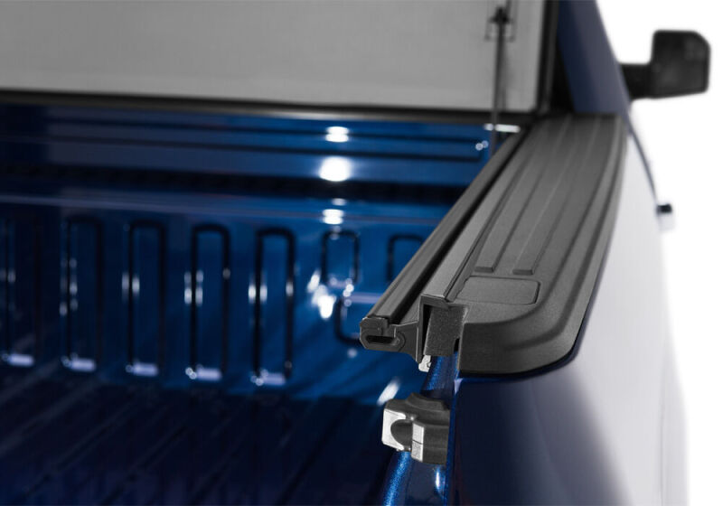 Picture of BAK BAKFlip FiberMax Tonneau Covers - 1126329
