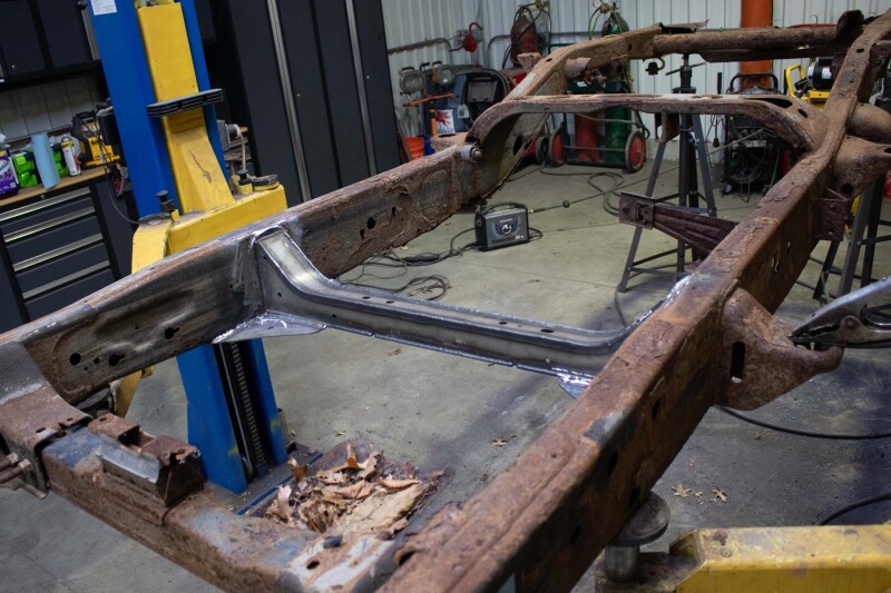Picture of RBR Crossmembers - Rustbuster Middle Frame Crossmember rbrRB7381