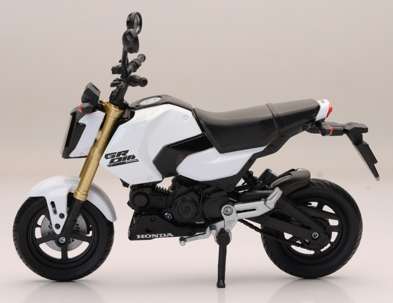 Picture of New Ray Toys NRT Street Bikes - 58503B
