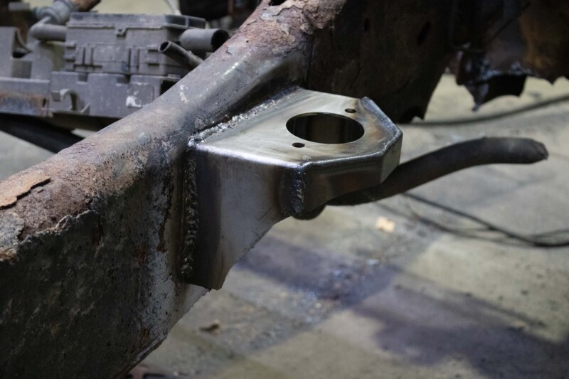 Picture of RBR Cab Mount - Rustbuster Front Cab Mount Left Side rbrRB7076L