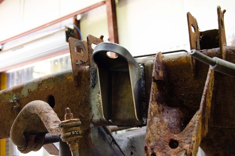 Picture of RBR Spring Mounts - Rustbuster Middle Body Mount rbrRB7728