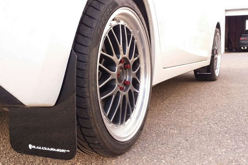 Picture of Rally Armor RAL UR Red Flap/Wht Logo Mud Flaps - MF31-UR-RD/WH