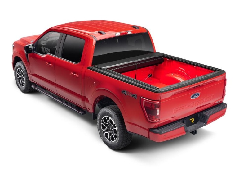 Picture of Roll-N-Lock RNL M-Series XT Tonneau Cover - 580M-XT