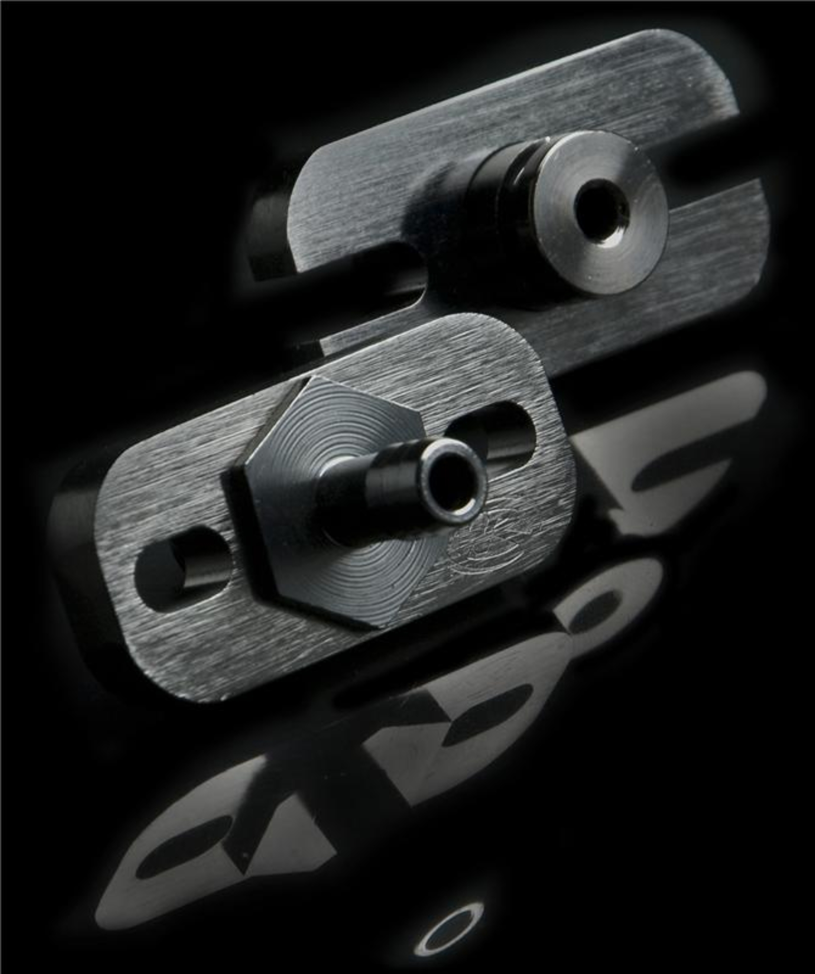 Picture of Weapon R 85-05 Toyota 2.0L -3.0L Fuel Rail Adapter